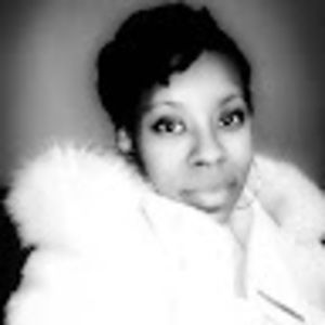 Meet your Posher, Robyn traci